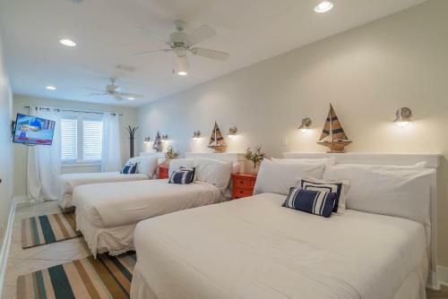 Pelican Paradise Unit B 179 Pelican Circle