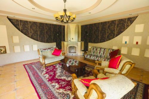 Hostal Mavie