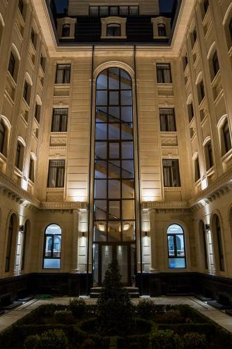 Level Hotel