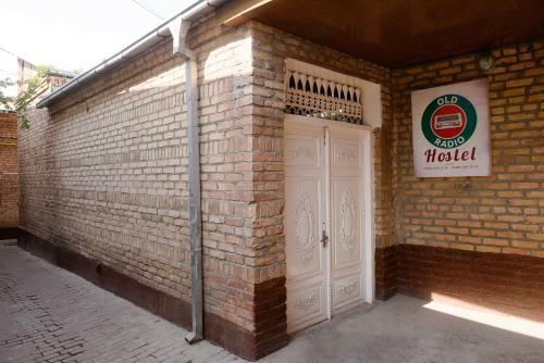 "old Radio" Hostel