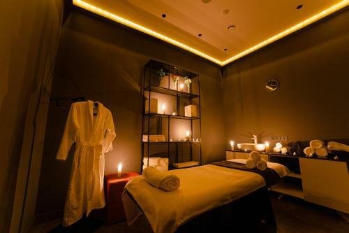 Frankfort Hotel And Spa