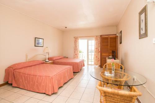 Rosewood Apartment Hotel