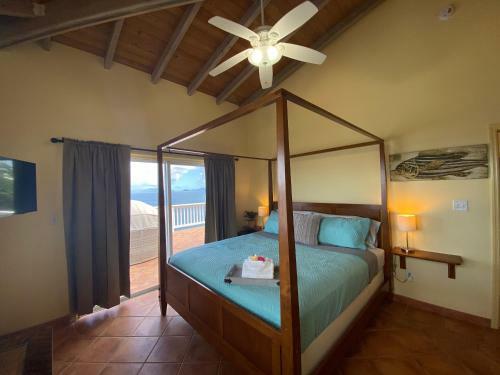 Hostal The Breeze-a Boutique Villa Experience
