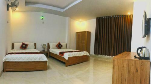 Hotel Kh�ch S?n Hi?p Th?nh