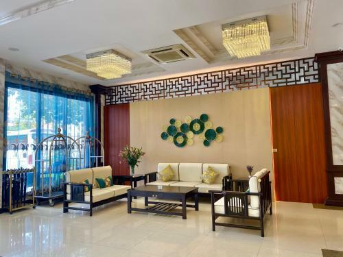 Amy-dongdo Plaza Hotel