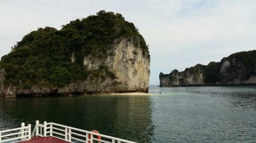 Hotel Cat Ba Package Open Tour