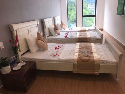 Romance Hotel
