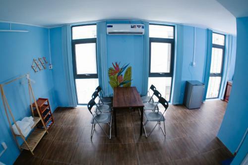 Hotel Luxhome - Vinhome Apartments