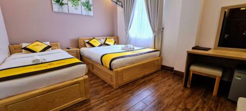 Ho�ng Gia Hotel C�n ??o