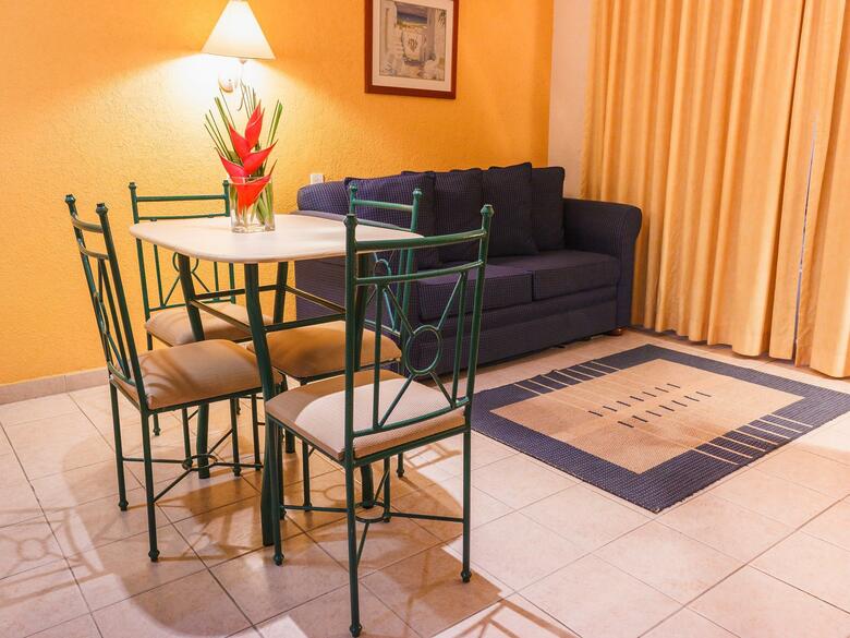 Hotel Plaza Inn Express