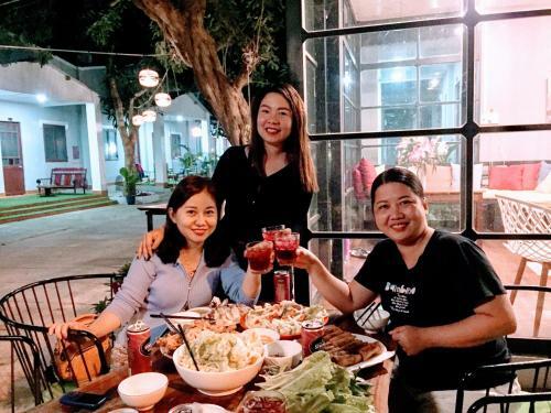 Eden House & Coffee Con Dao