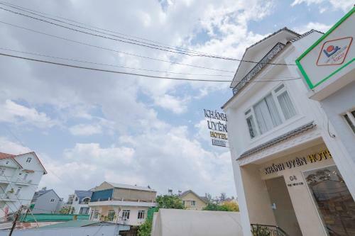 Khanh Uyen Hotel