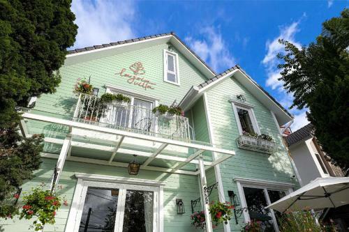 Lajoia Villa