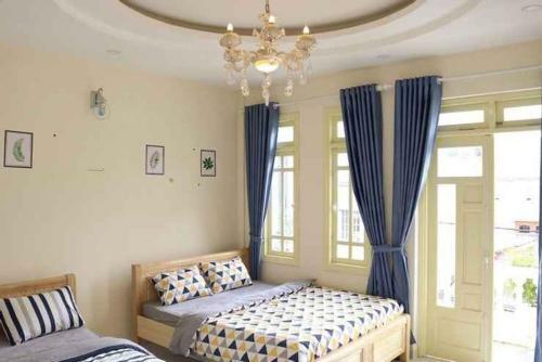 Hostal Qu?nh H??ng Homestay