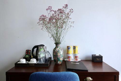 Dong Duong Hotel & Suites