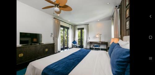 Emblemsea Furama Da Nang Beach Villa