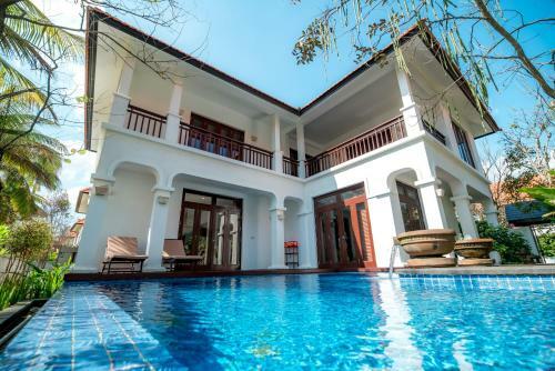 Emblemsea Furama Da Nang Beach Villa
