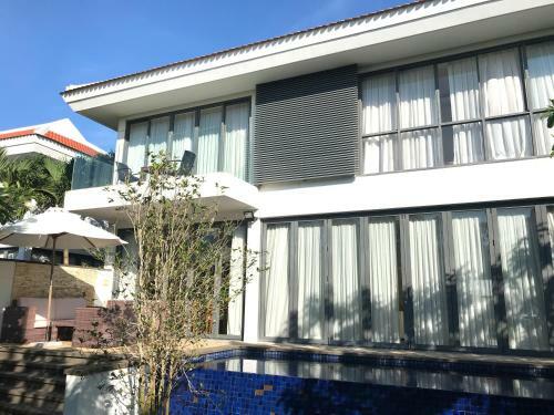 Villas 3 Bedrooms At Da Nang Beach