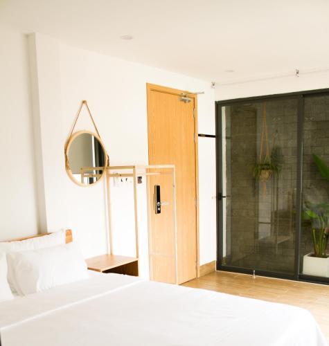 M?c House 2