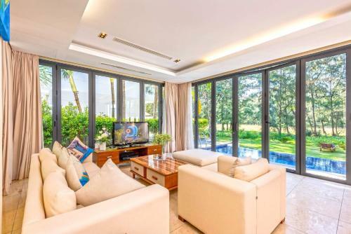 Wonderful Coastal Villa