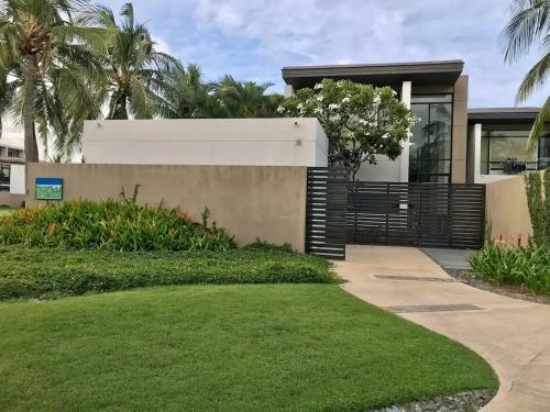 Luxury 3br Beach Front Villas ?� N?ng