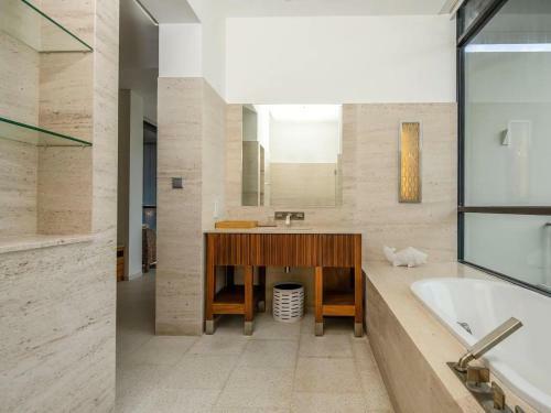 Luxury 3br Beach Front Villas ?� N?ng