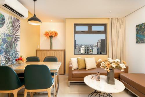 Bella Merry Hotel And Apartment