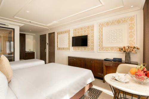 Bella Merry Hotel And Apartment