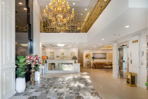 Bella Merry Hotel And Apartment