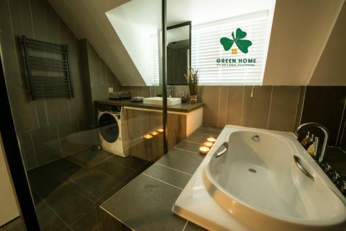 Greenhome Apartments