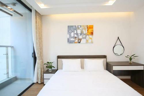 Bayhomes Metropolis Serviced Apartment