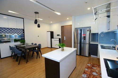 Bayhomes Metropolis Serviced Apartment