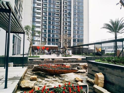 Bayhomes Metropolis Serviced Apartment