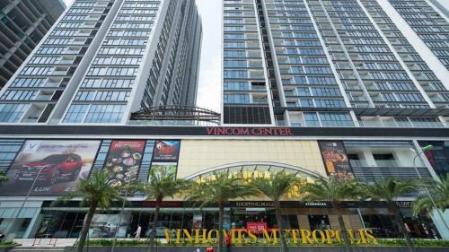 Bayhomes Metropolis Serviced Apartment