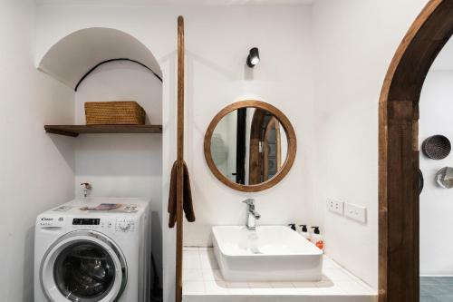 Hotel Nyna House-oldquarter/free Egg Coffee Class/washer