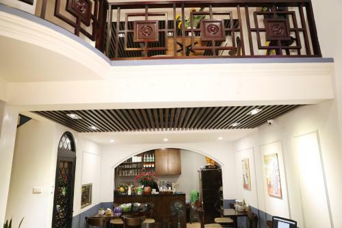 Bed & Breakfast Cafe Trinh Hostel
