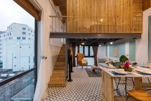 Hostal 6 Le Thanh Tong Building