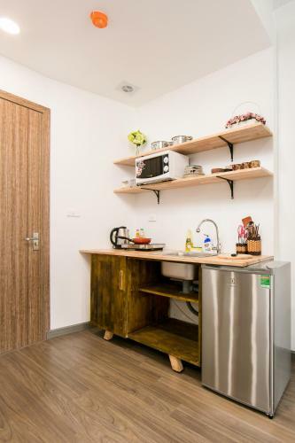 Hostal 6 Le Thanh Tong Building