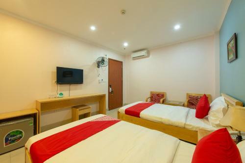 Oyo 417 Truong Son Hotel