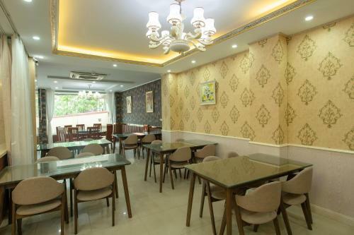 Oyo 417 Truong Son Hotel