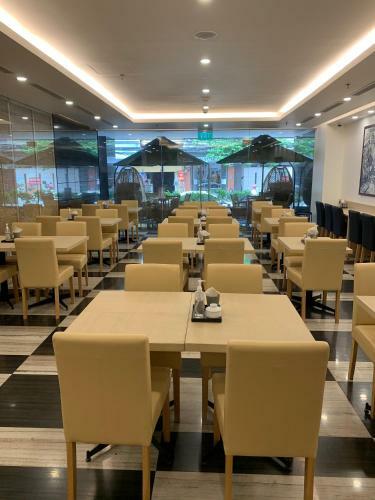 Hotel 1-2-3 Hanoi Linh Lang