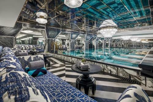 Hotel Capella Hanoi