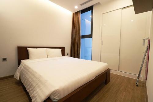 Vinhomes Metropolis Luxury Apartment 2 Br