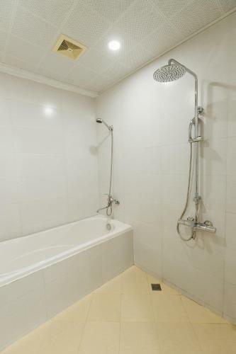 Hb Service Apartment