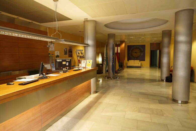 Hotel Serrano