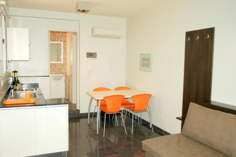 Defensa 1057 Apartamentos