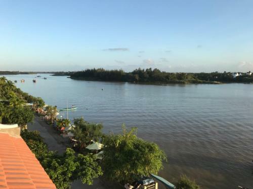 Roxana River Villa
