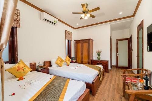 Crony Villa