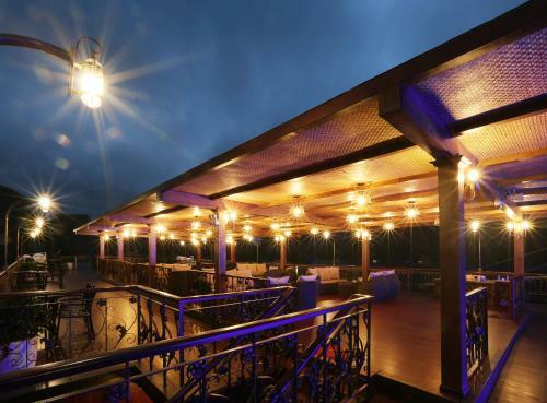 Indochine Cruise