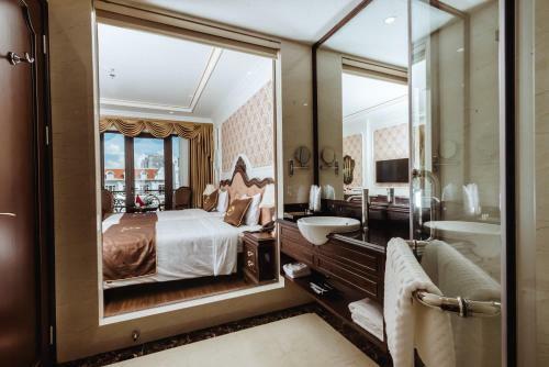 Dragon Legend Hotel